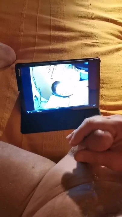 En branle devant porno gay