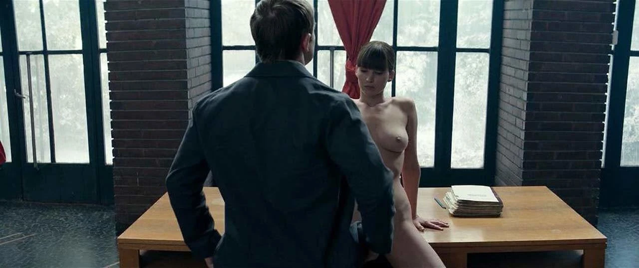 Melissa Rauch Nude Sex Scene on scandalplanet.com