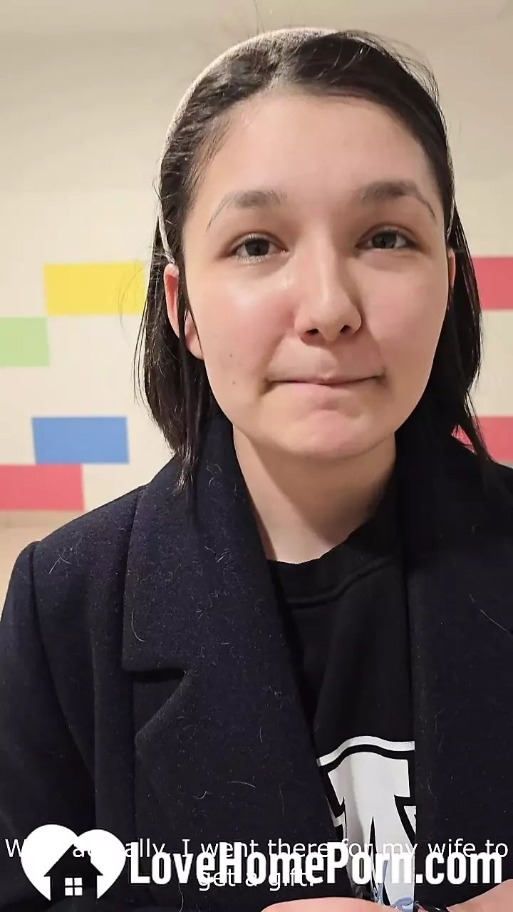 Cute babe sucks me off before fucking