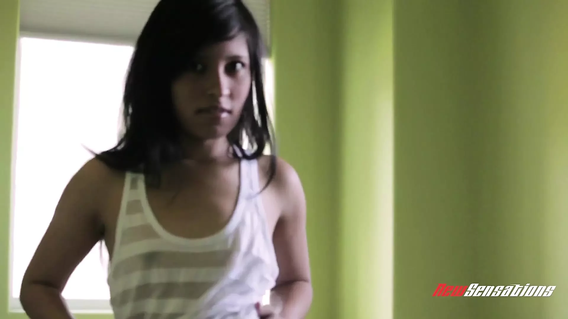 Jasmine Gomez – sexy student bodies