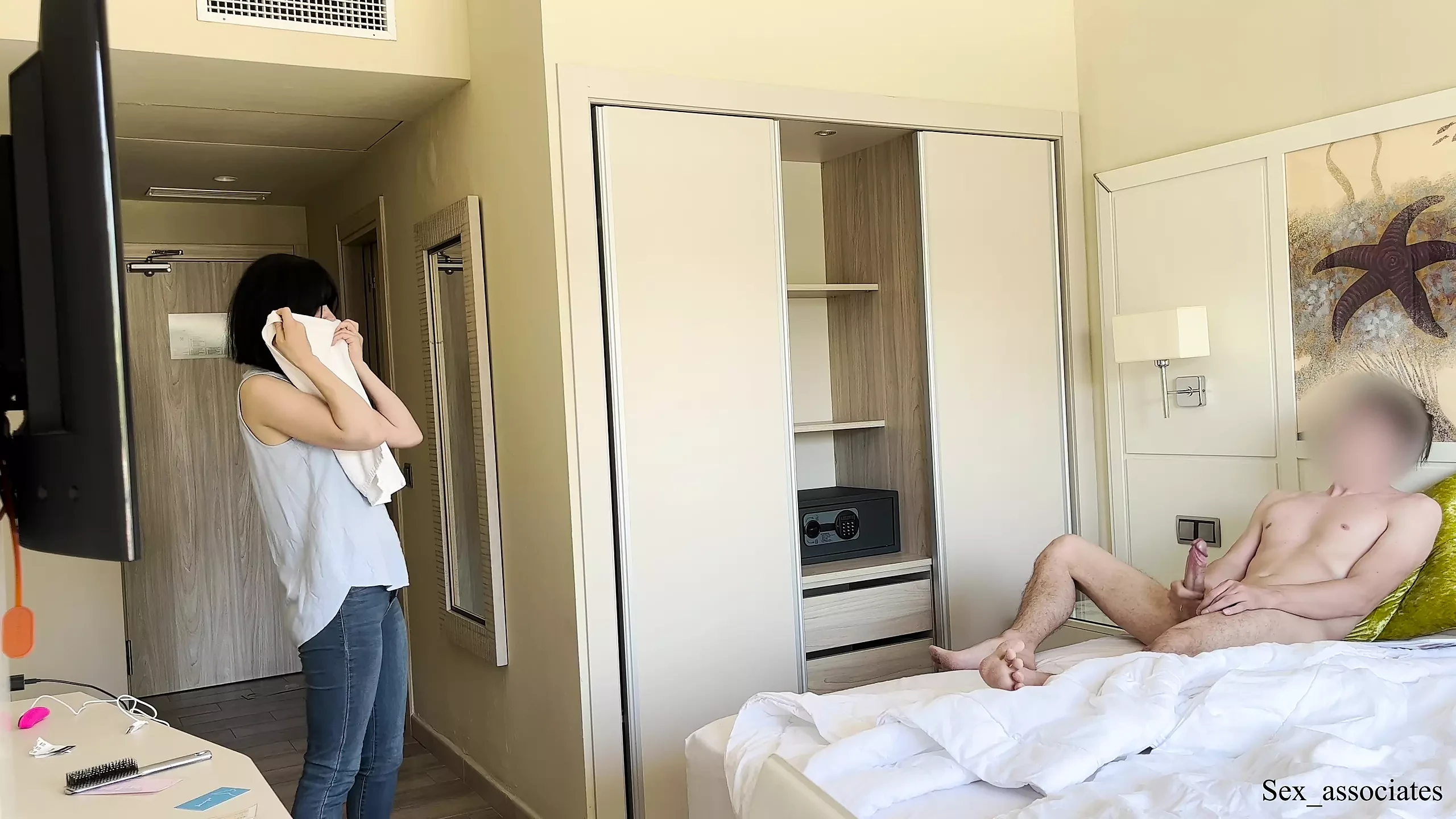 PUBLIC DICK FLASH. I pull out my dick in front of a hotel maid and she agreed to jerk me off.