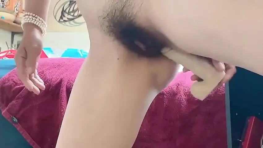 Japan Girl Hana Sexy Ass Play with Dildo
