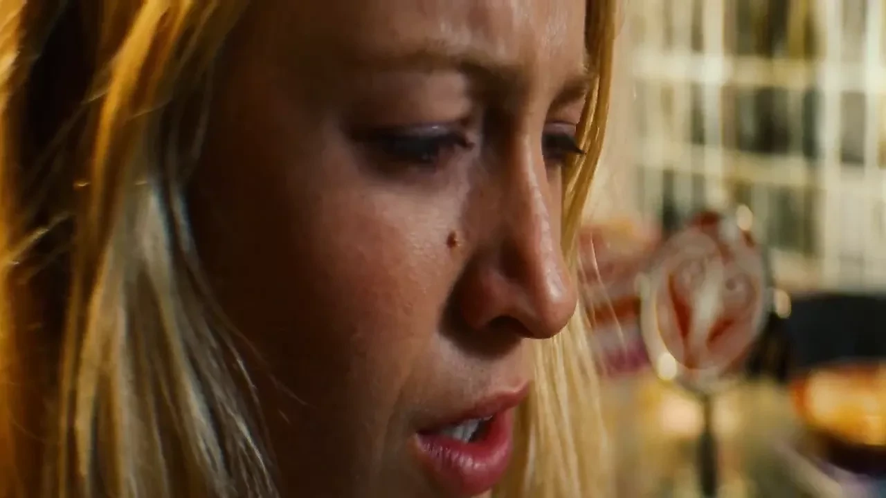 Blake Lively – Savages
