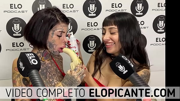 GLORIA NAHIR Y PAO DULZURA COMEN LA BANANA CON CREMA EN EL CUARTO PICANTE